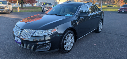 2011 Lincoln MKS